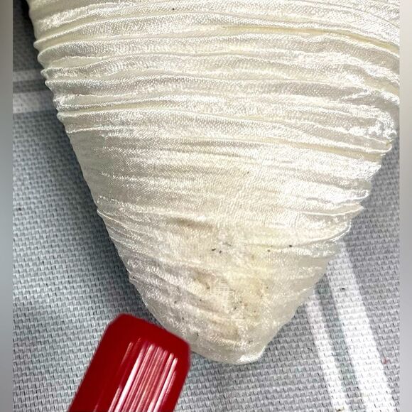 Nina Vtg 80s Champagne Ruched Satin Fabric Womens Size 8 N Slip on Heel Dress Up - Picture 9 of 13